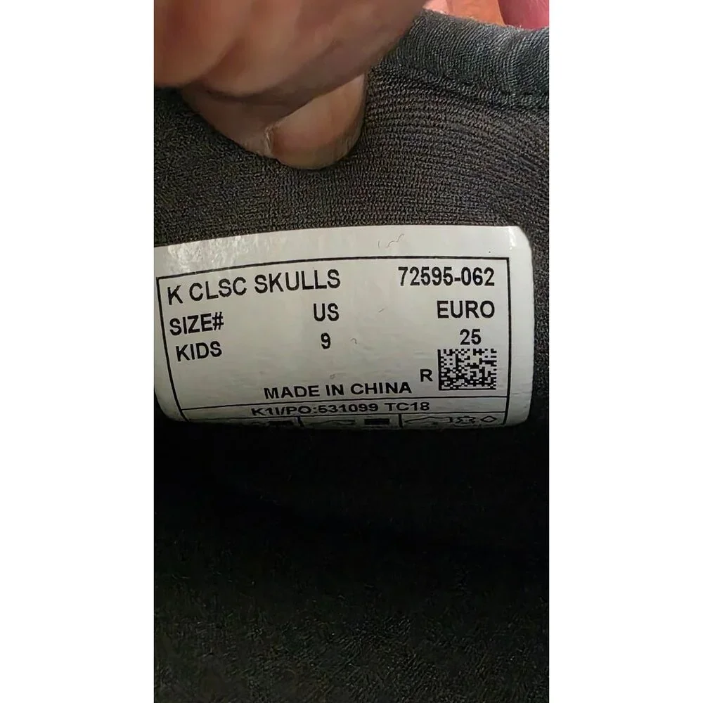 Bogs Kids Classic Skulls Boots US 9 Waterproof‎ Insulated Gray Red